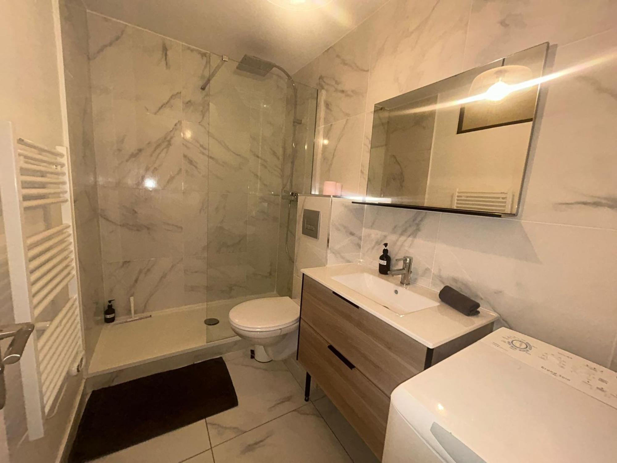 Chez Marie Et Romain- Appartement De Charme Au Coeur De La Joliette Proche Panier Centre Ville Марсель Екстер'єр фото