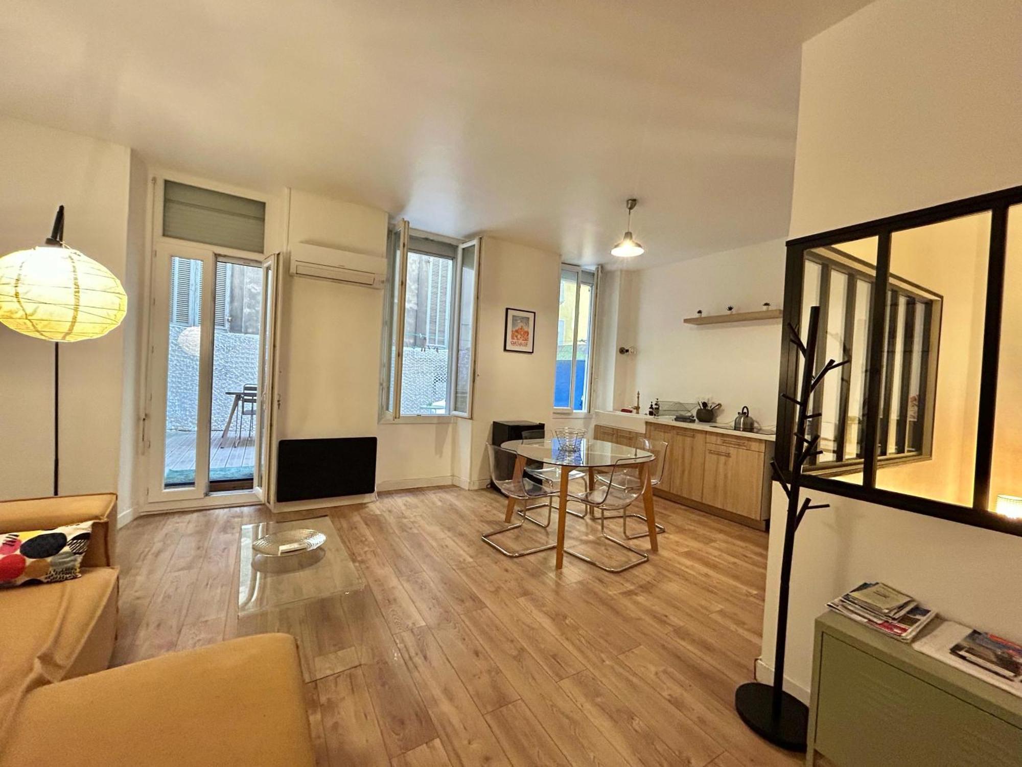 Chez Marie Et Romain- Appartement De Charme Au Coeur De La Joliette Proche Panier Centre Ville Марсель Екстер'єр фото